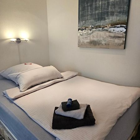 Standardzimmer Nahe Messe Und Airport Dusseldorf Luaran gambar