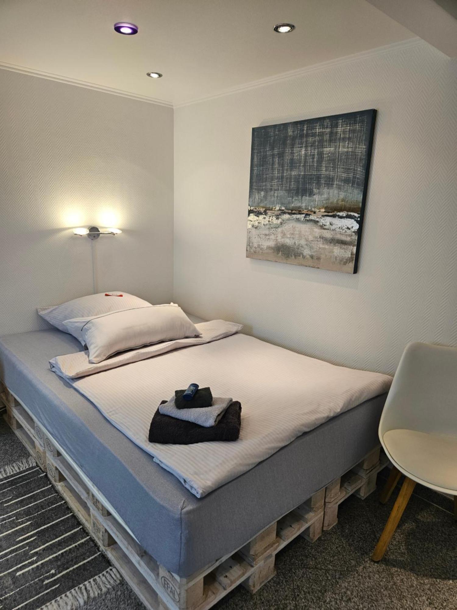 Standardzimmer Nahe Messe Und Airport Dusseldorf Luaran gambar